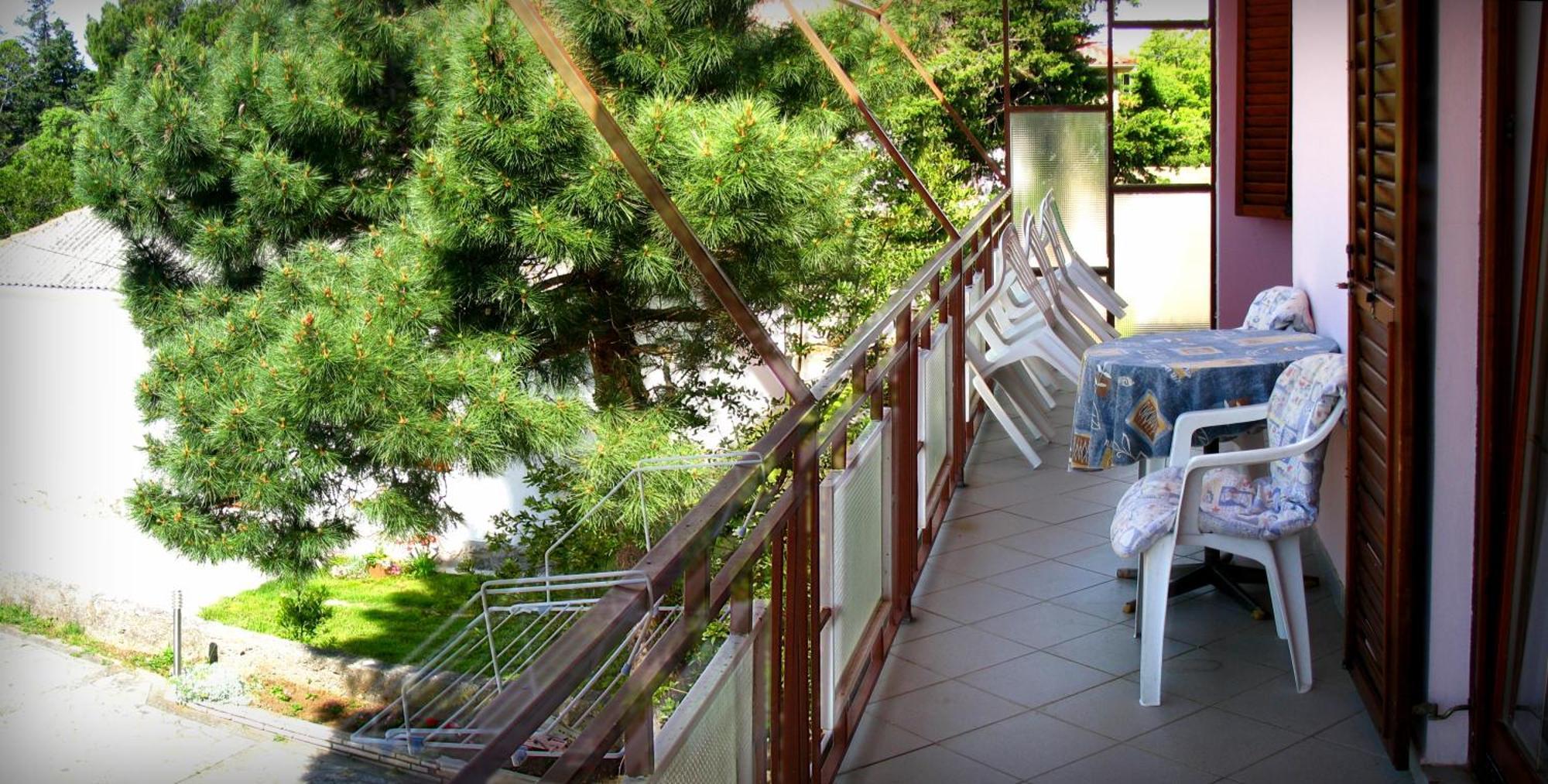 Apartments And Rooms Mare-Monti Starigrad Paklenica Room photo
