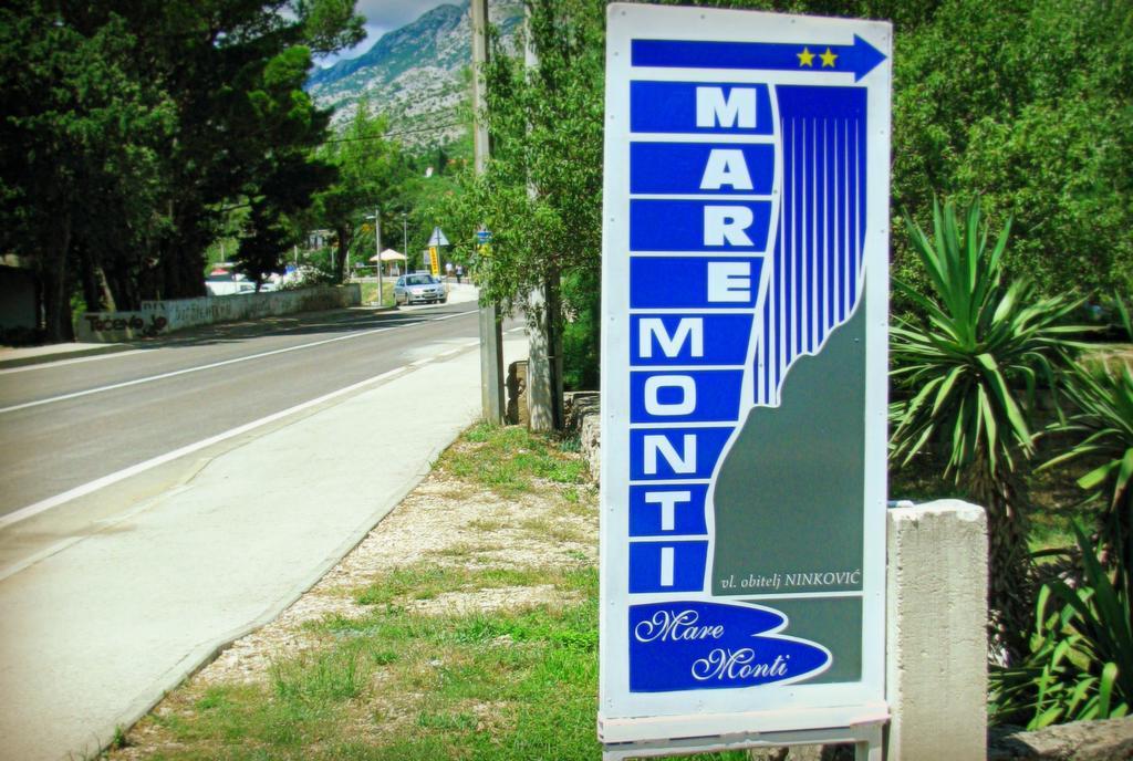 Apartments And Rooms Mare-Monti Starigrad Paklenica Exterior photo
